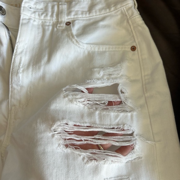 New with tag 12 white AE shorts - Picture 5 of 7